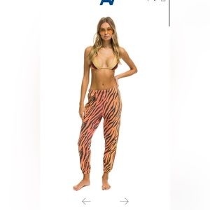 Aviator Nation NWT CLASSIC VELVET STRIPE SWEATPANTS - TIGER Size Small